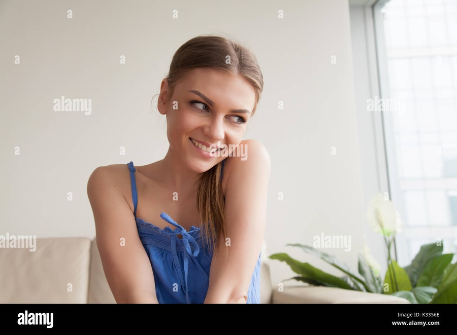 dating shy woman